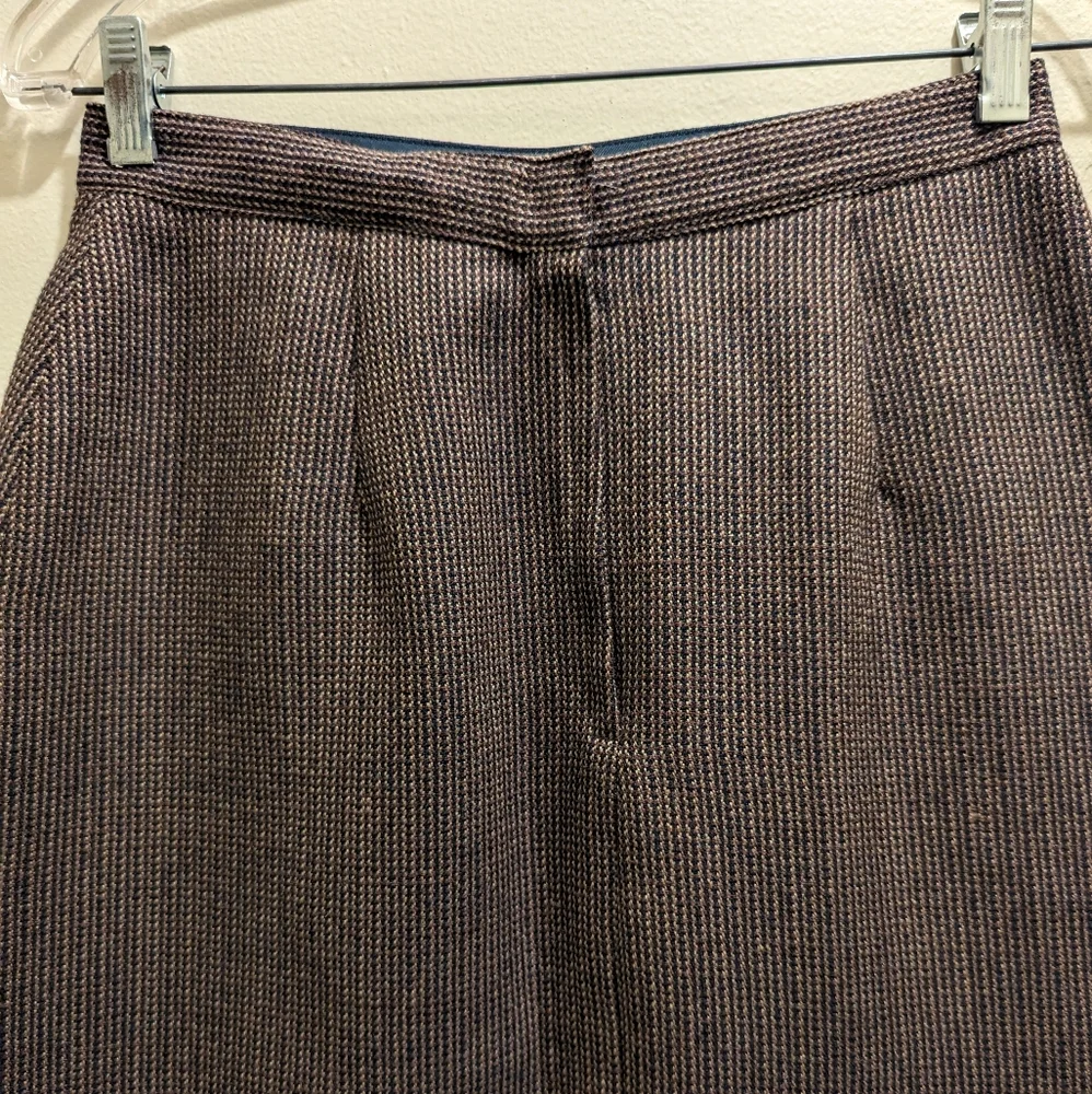 Jones New York+Neiman Marcus Brown Vintage Wool Pencil Skirt- (tag size 12)